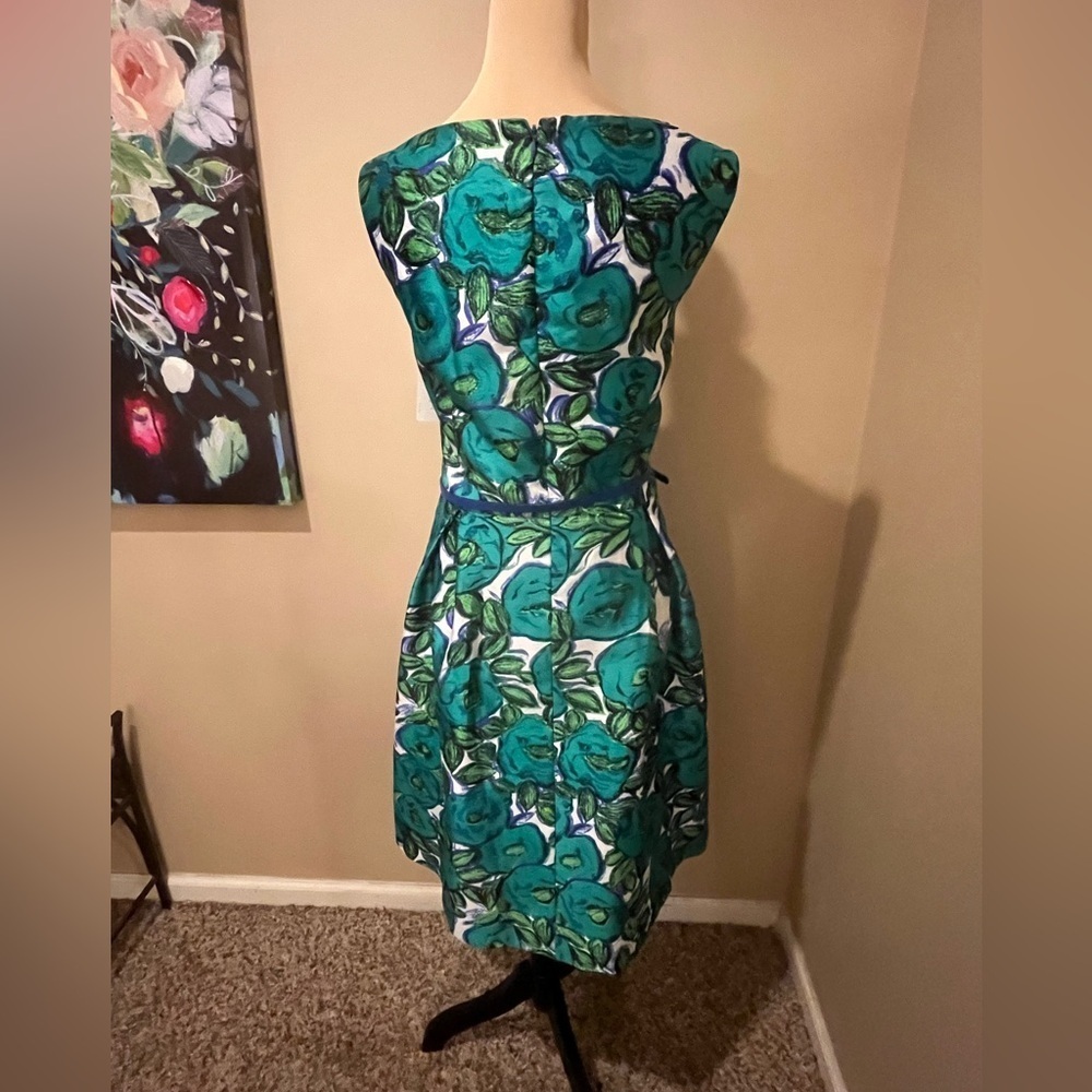NWT Liz Claiborne Fit & Flare Floral Blue and Green Sleeveless Dress, size 16 - Picture 2 of 9